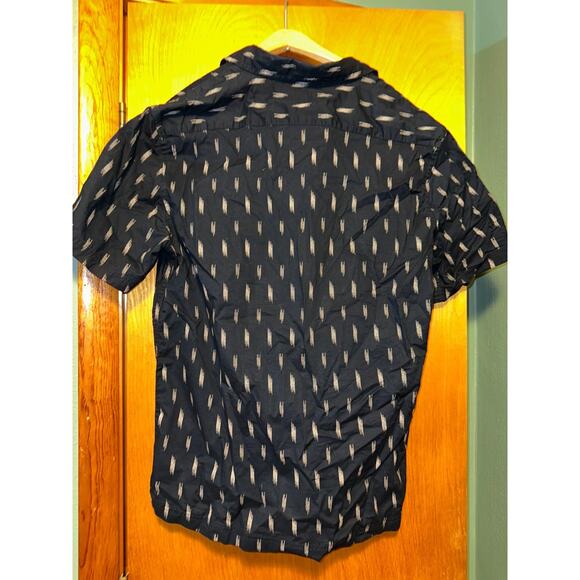 Banana Republic Medium Slim Fit Navy and White Patterned Casual Shirt - Picture 2 of 4